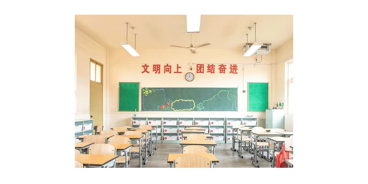 教室照明衛(wèi)生標(biāo)準(zhǔn)要達(dá)100％，那就選華輝照明準(zhǔn)沒錯~