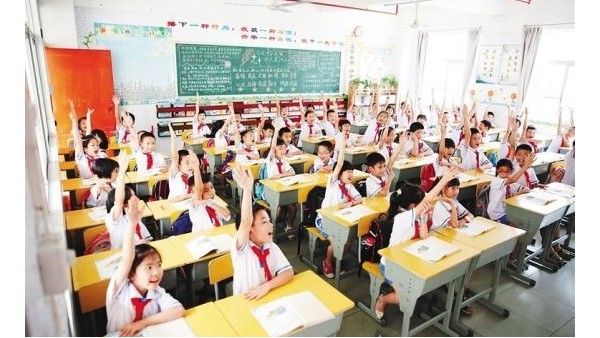 呵護青少年視力健康，為什么教室要選擇護眼教室燈具？