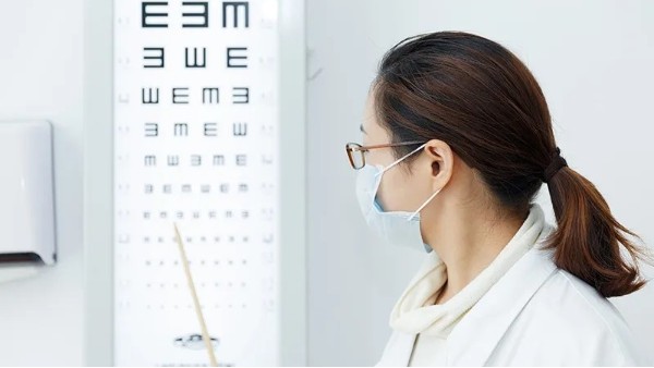 如何通過教室照明，做好青少年的近視防控？