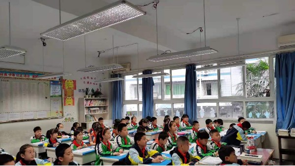 案例｜重慶市豐都縣第一小學教室照明改造，呵護學生視力健康